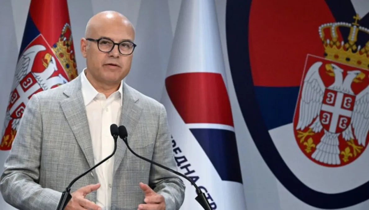 Kurti premtoi 1 mld euro pë ushtrinë, reagon Vuçeviç: Po përgatit Shqipërinë e Madhe